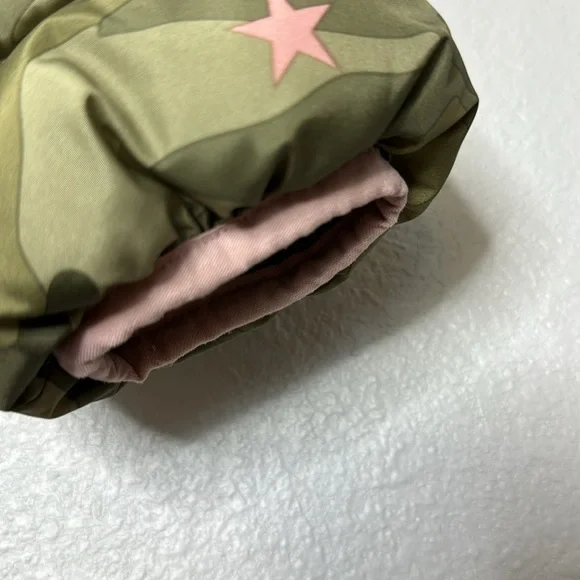 GAP Kids Camo Puffer Zip Up Jacket Size M